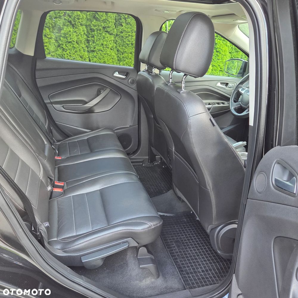 Ford Kuga - 12