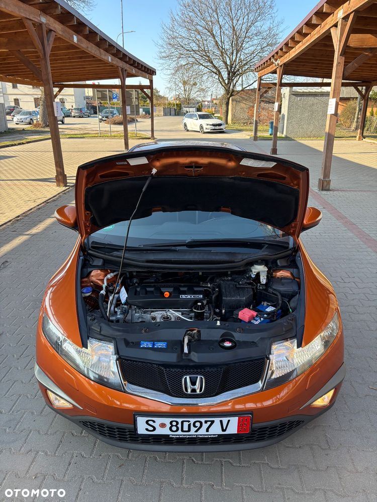 Honda Civic 1.8 Comfort - 27