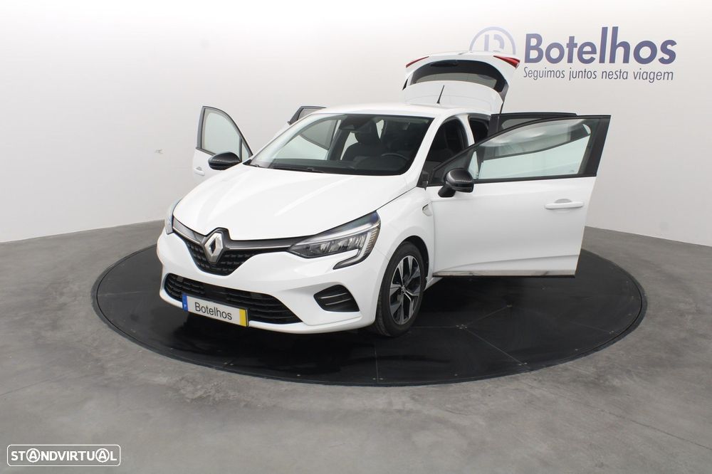 Renault Clio - 10