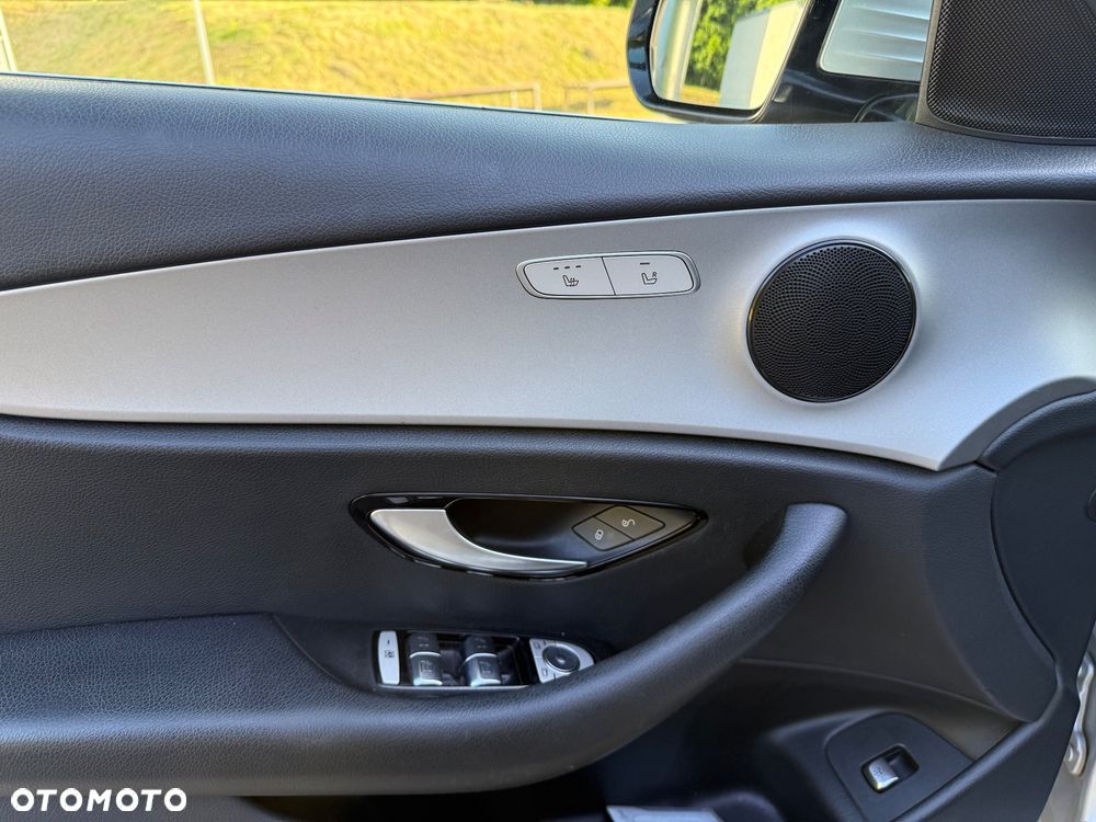 Mercedes-Benz Klasa E 300 d 9G-TRONIC Exclusive - 25