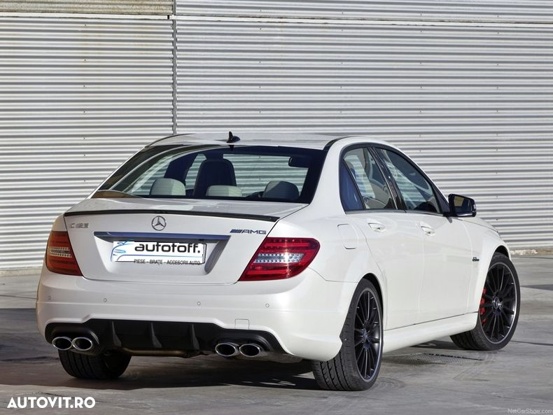 Pachet exterior Mercedes C-Class W204 Facelift (11-14) C63 Design - 12