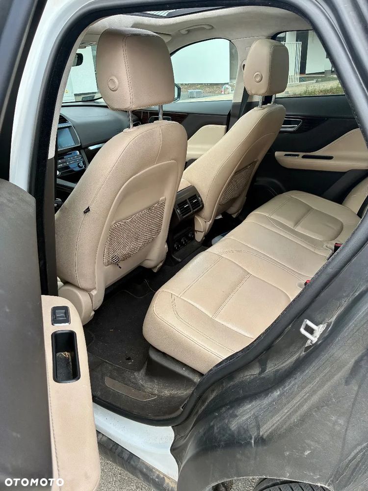 Jaguar F-Pace 2.0 i4D AWD Prestige - 7