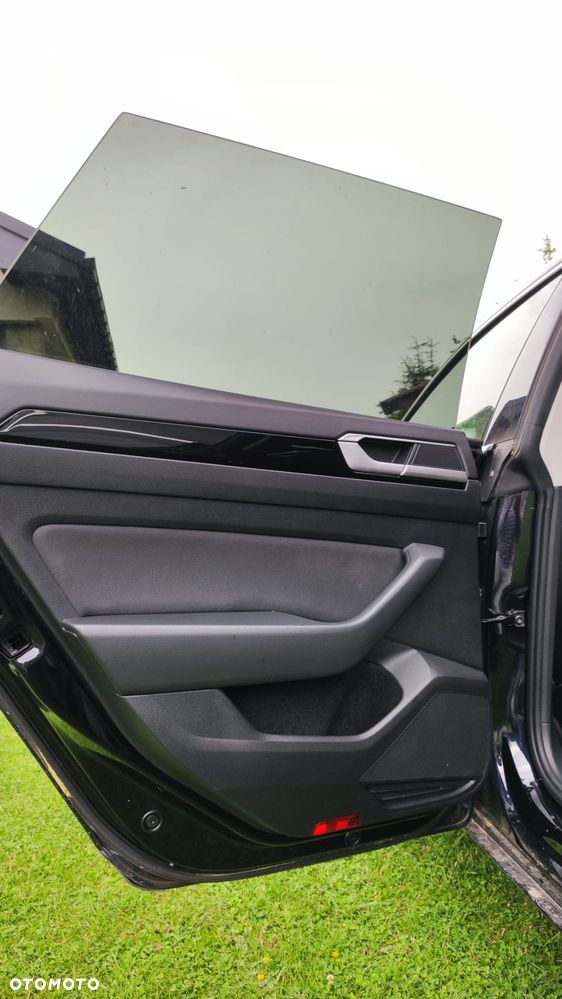 Volkswagen Arteon 2.0 TDI SCR DSG Elegance - 31