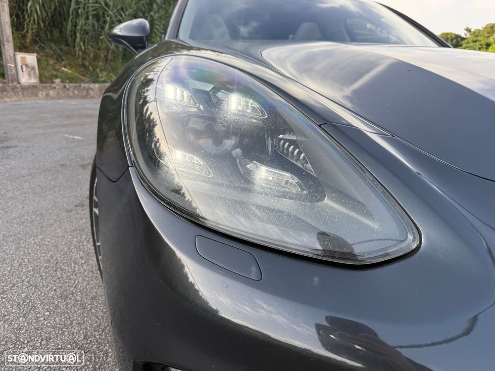 Porsche Panamera - 24