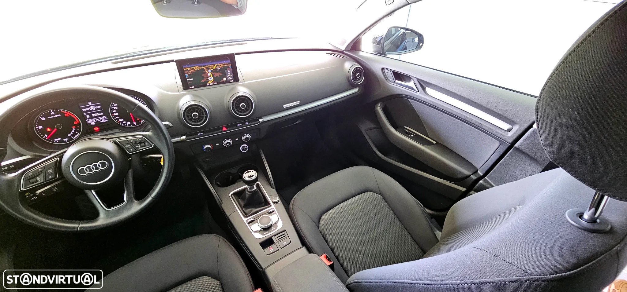 Audi A3 Sportback 1.6 TDI - 13