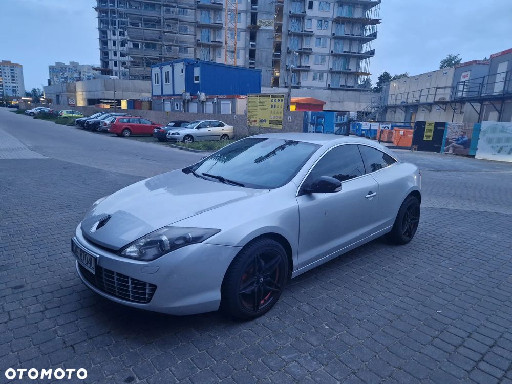 Renault Laguna 2.0 dCi Monaco GP2 - 1