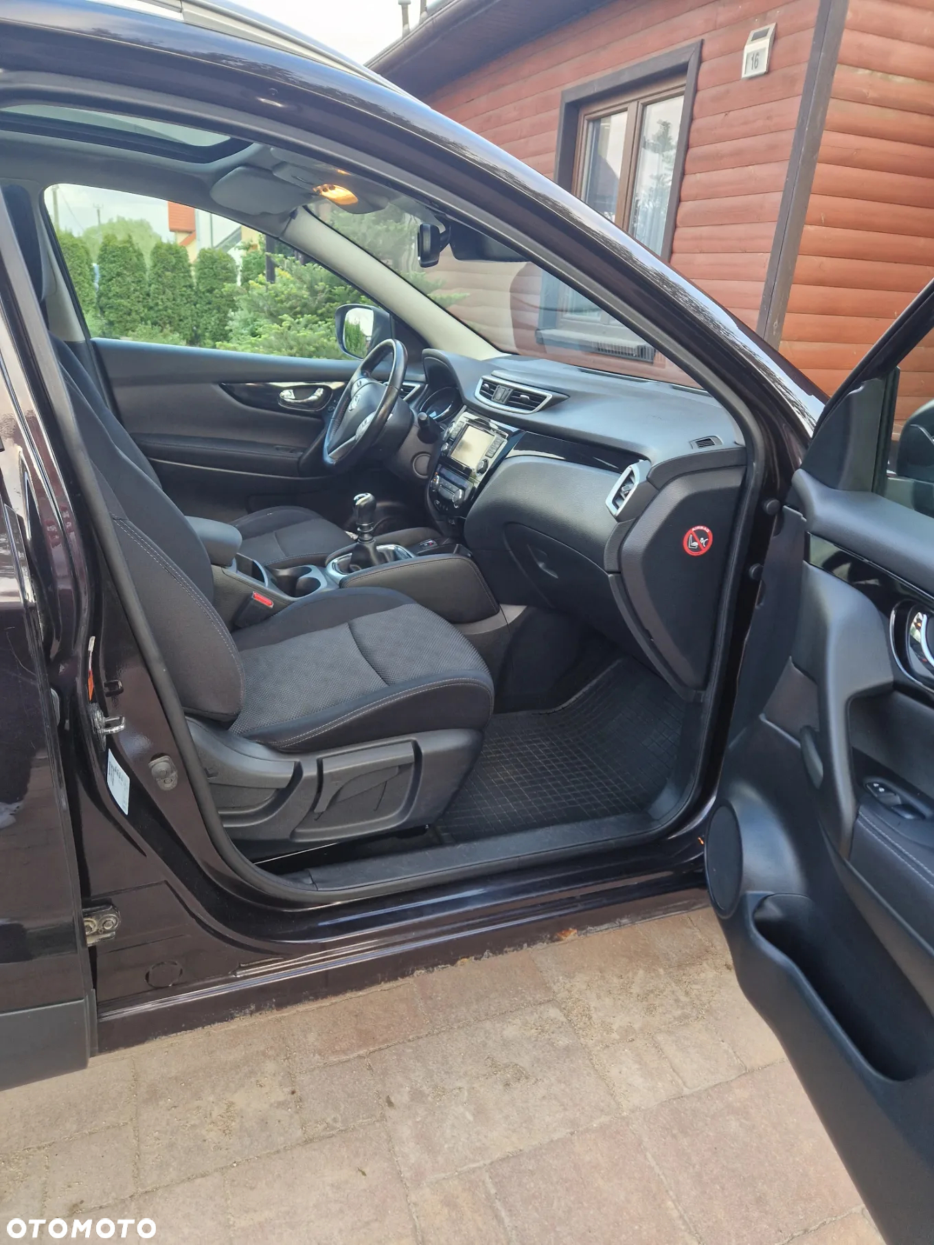 Nissan Qashqai 1.6 DCi N-Connecta EU6 - 24