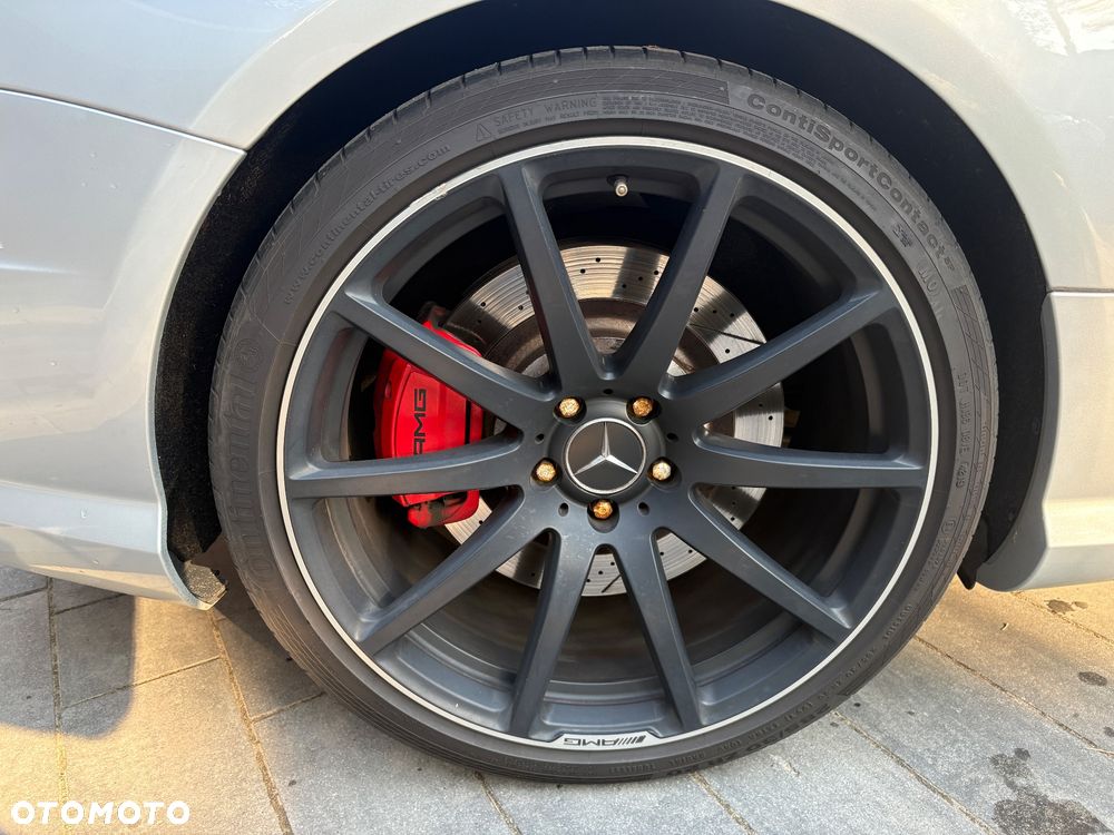 Mercedes-Benz SL 63 AMG - 29