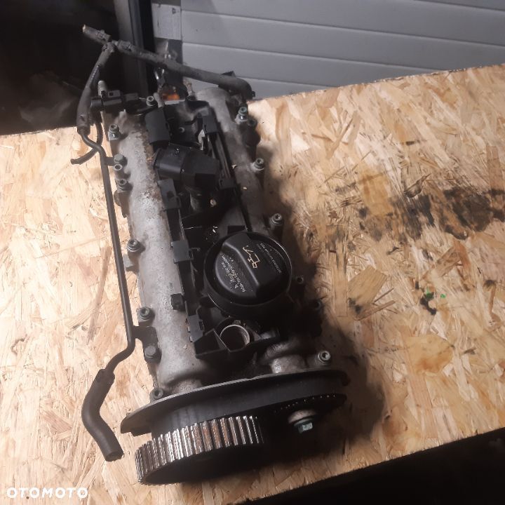WAŁKI ROZRZĄDU Z OBUDOWĄ  VW GOLF IV BORA 1.4 16V - 1