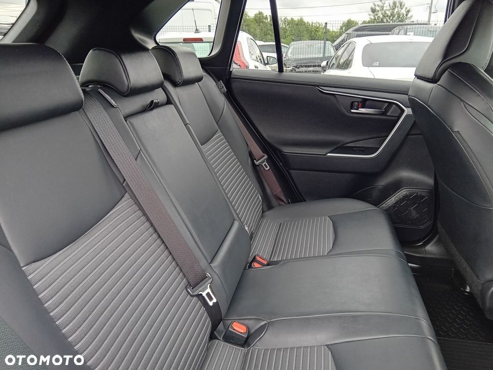Toyota RAV4 2.5 Hybrid Black Edition by JBL 4x4 - 33