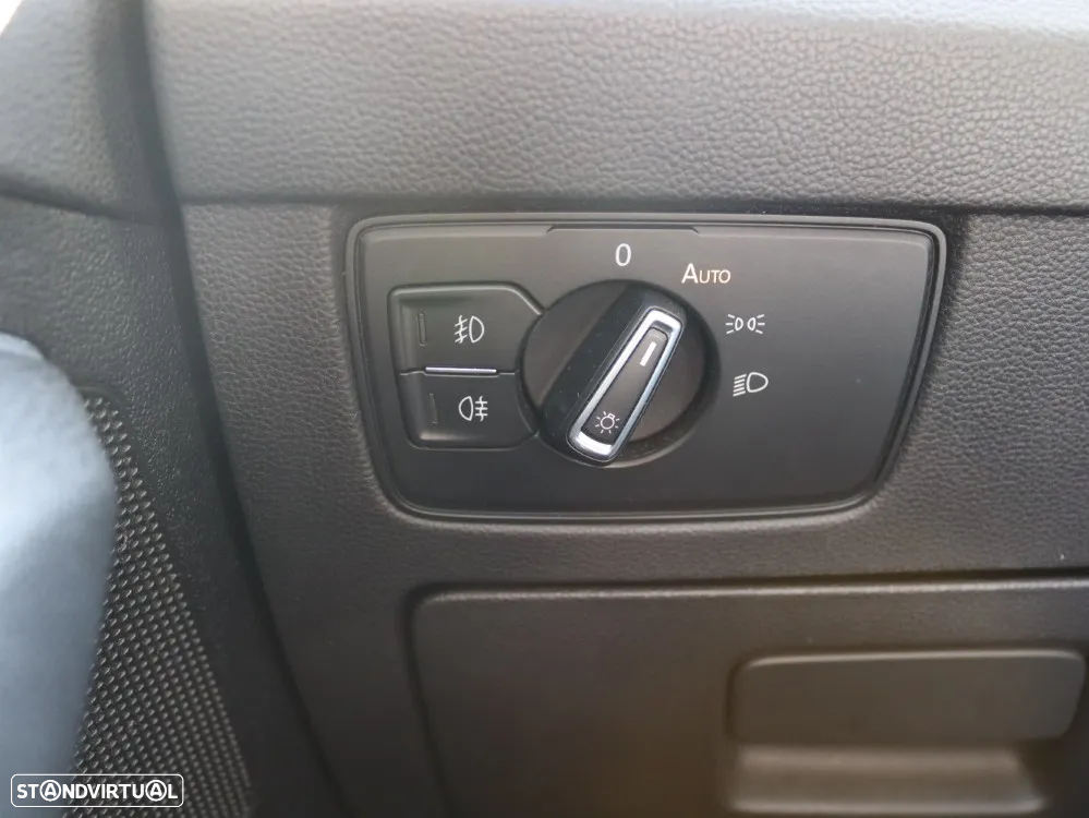 VW Passat Variant 1.6 TDI Confortline - 22