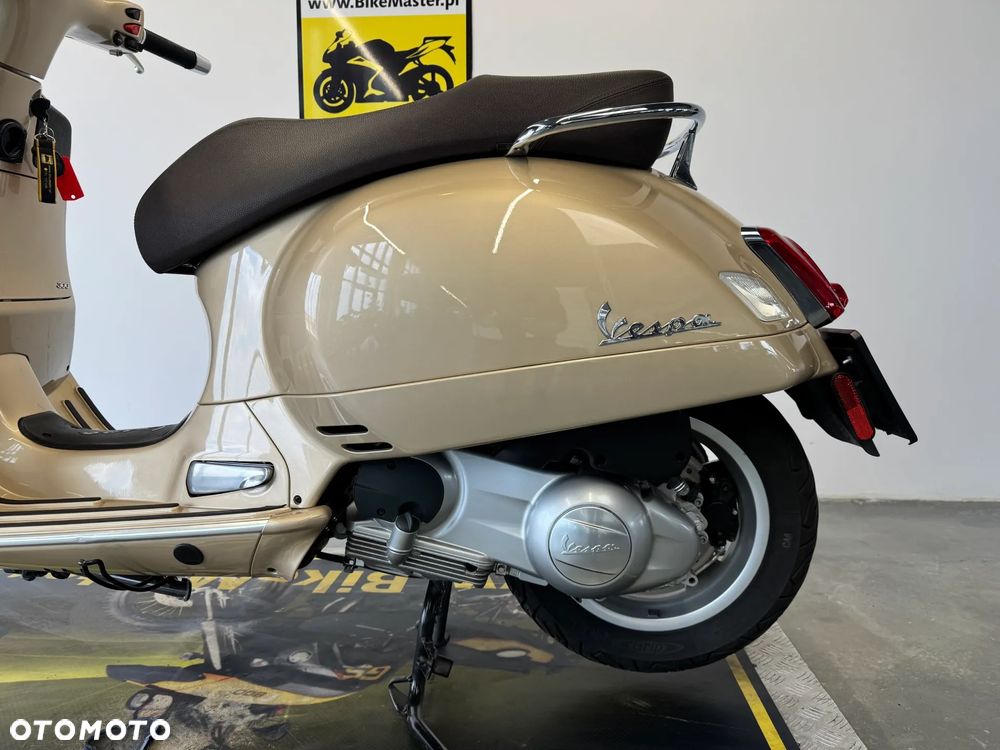 Vespa GTS - 26