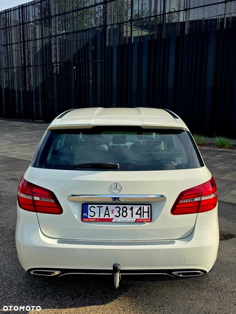 Mercedes-Benz Klasa B 200 UrbanStyle Edition - 14
