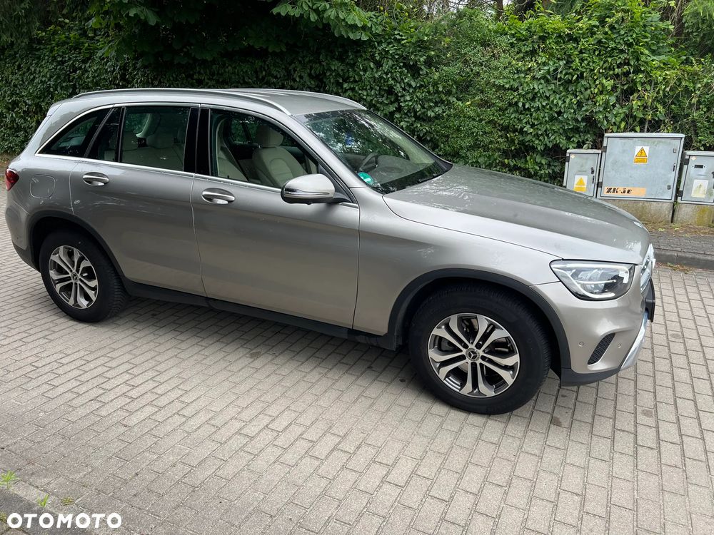 Mercedes-Benz GLC 200 4Matic 9G-TRONIC Exclusive - 4