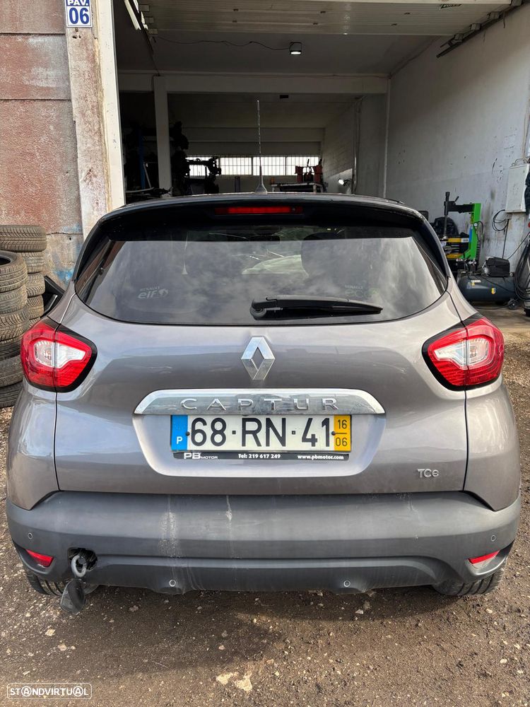 Renault Captur de 2016 a Gasolina para peças - 6