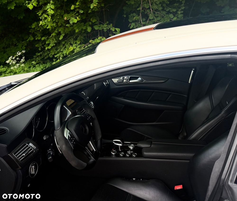 Mercedes-Benz CLS - 9