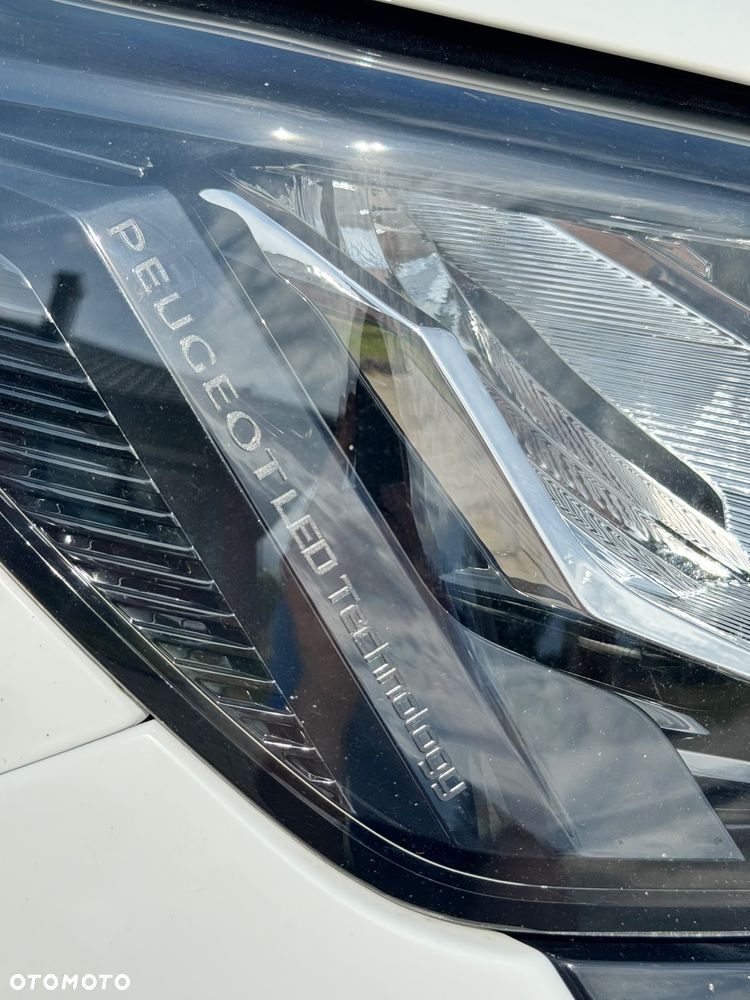 Peugeot 208 1.5 BlueHDi Allure S&S - 17