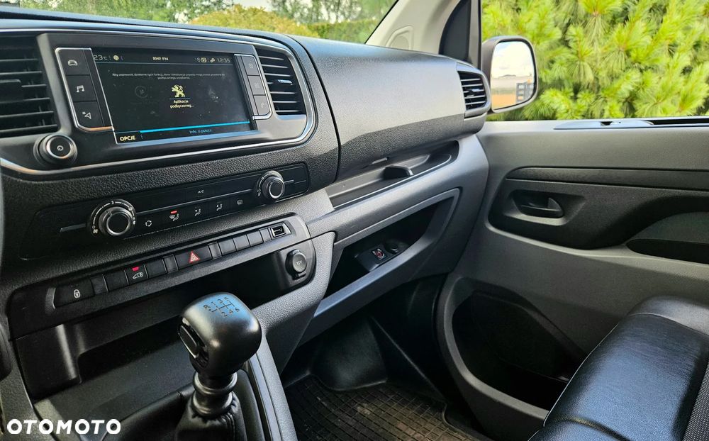 Peugeot Expert - 8