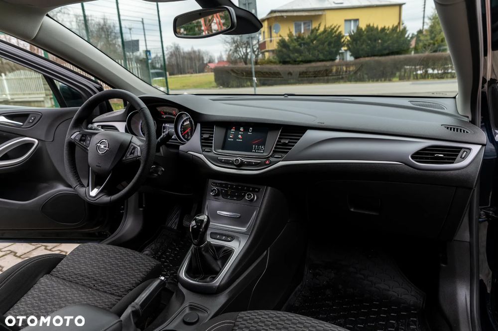 Opel Astra 1.4 Turbo Edition - 28