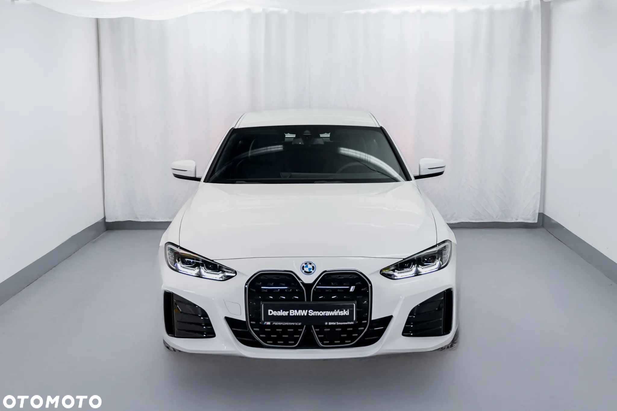 BMW i4 - 18