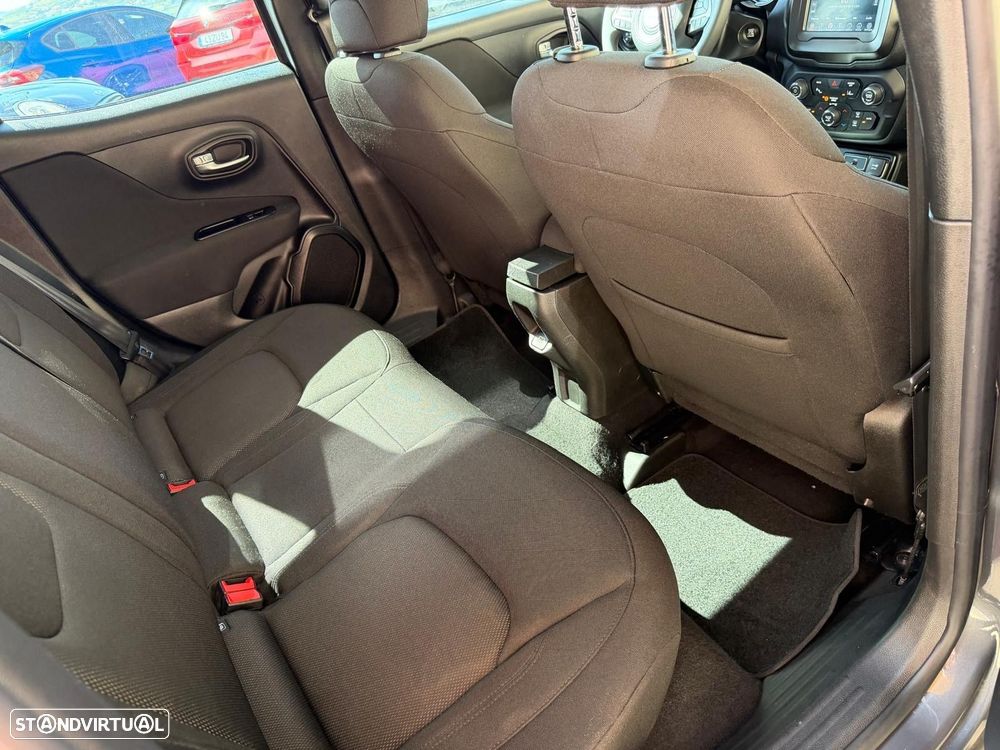 Jeep Renegade 1.0 T Limited - 6