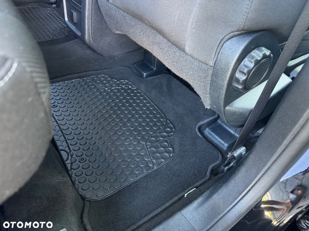 Ford S-Max - 15
