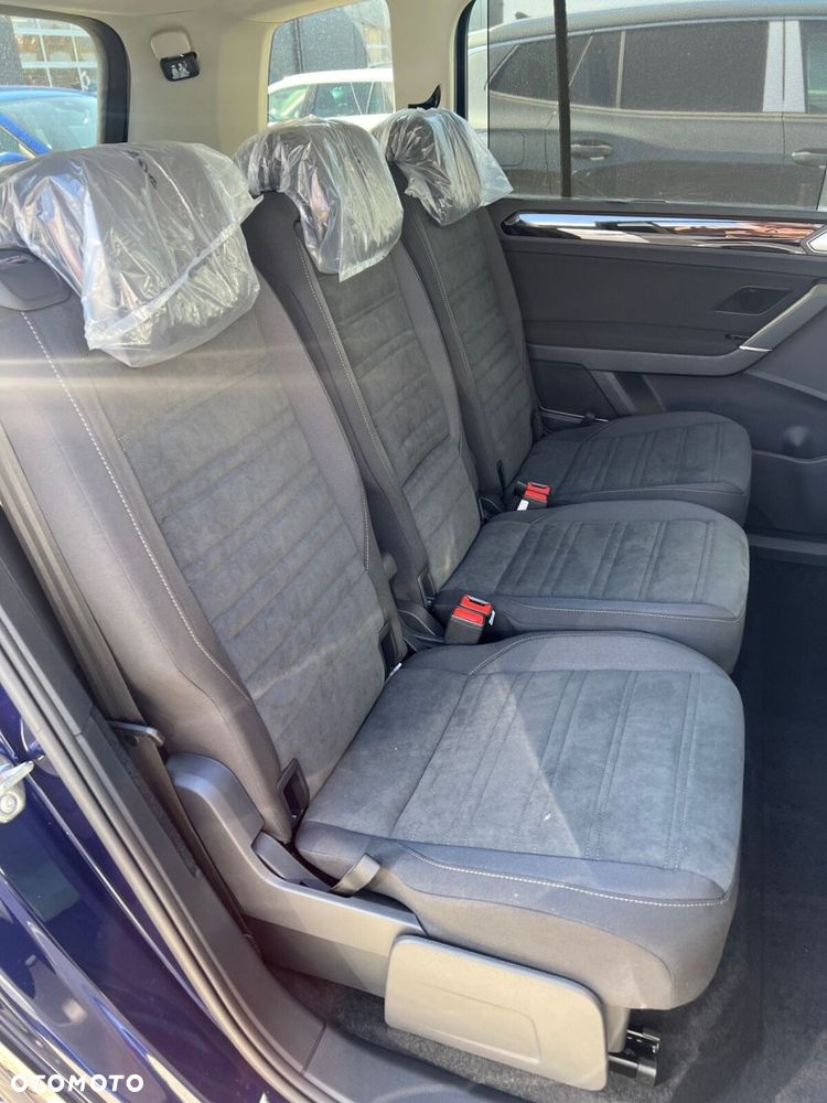 Volkswagen Touran - 6