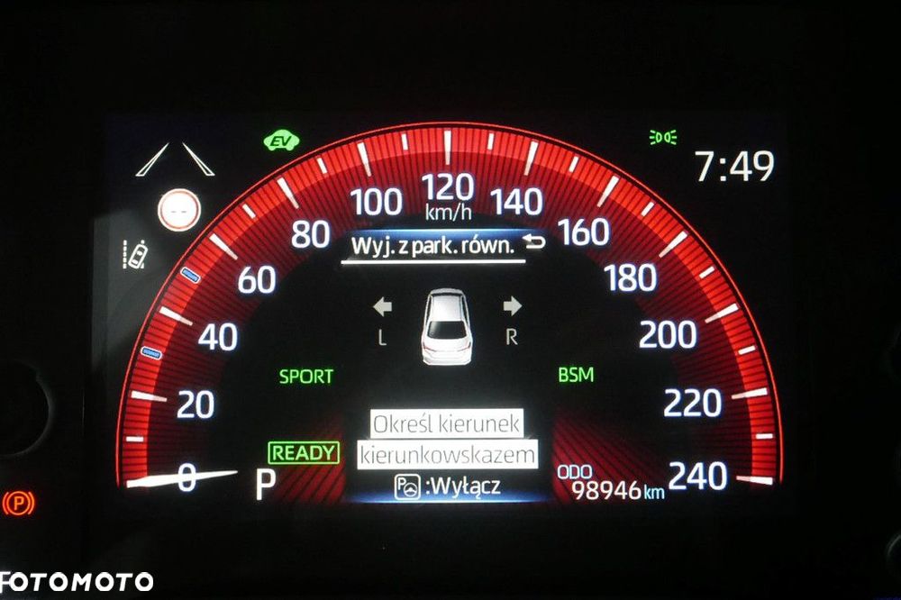 Toyota Corolla 1.8 Hybrid Executive - 31