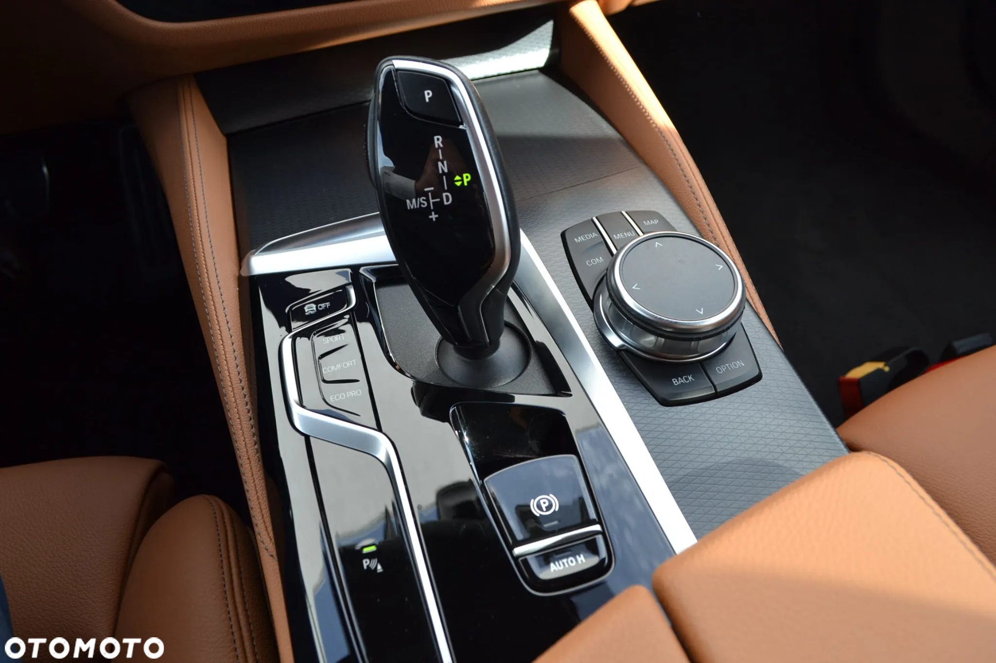 BMW Seria 5 540d xDrive Touring M Sport Edition - 21
