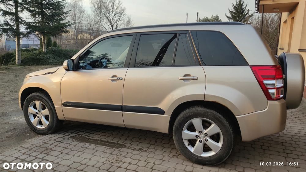 Suzuki Grand Vitara 2.4 Premium - 3