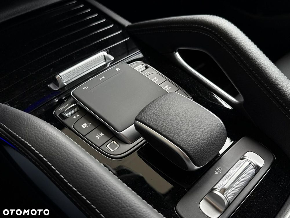 Mercedes-Benz GLE - 25