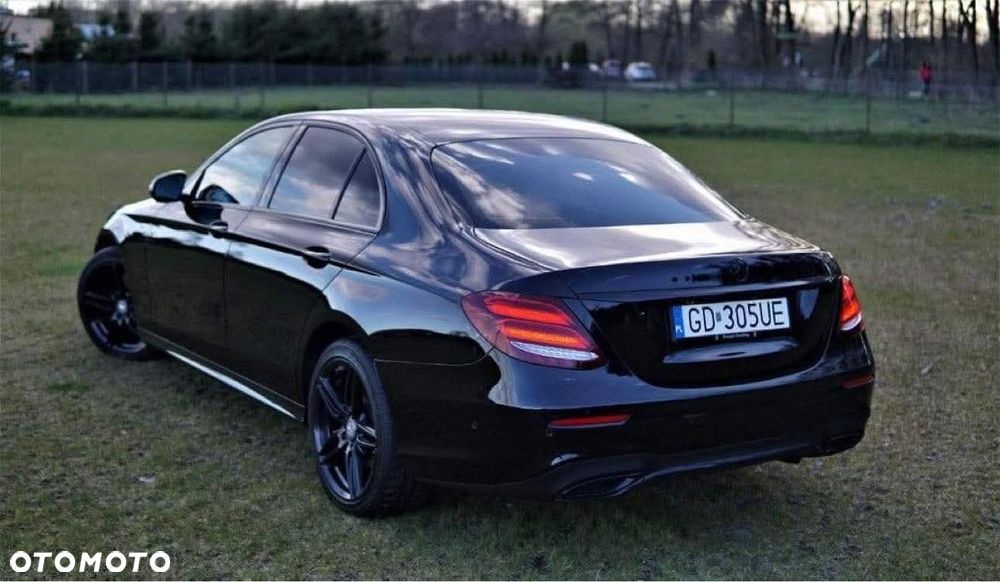 Mercedes-Benz Klasa E 220 d 9G-TRONIC - 4