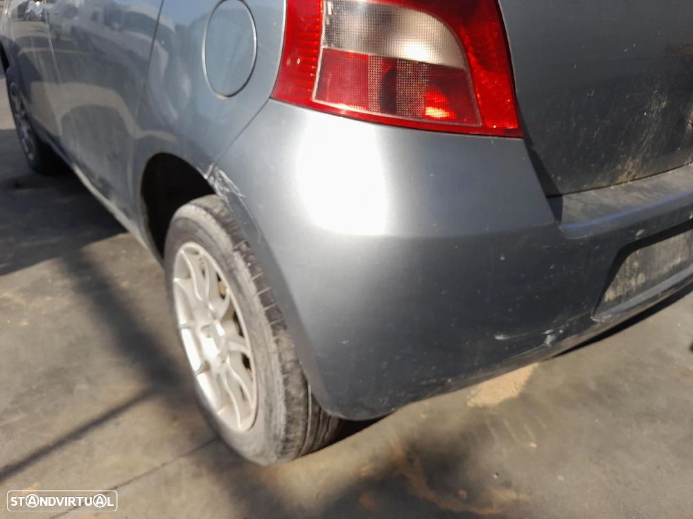 Pára-choques trás TOYOTA Yaris (_P9_) - 2