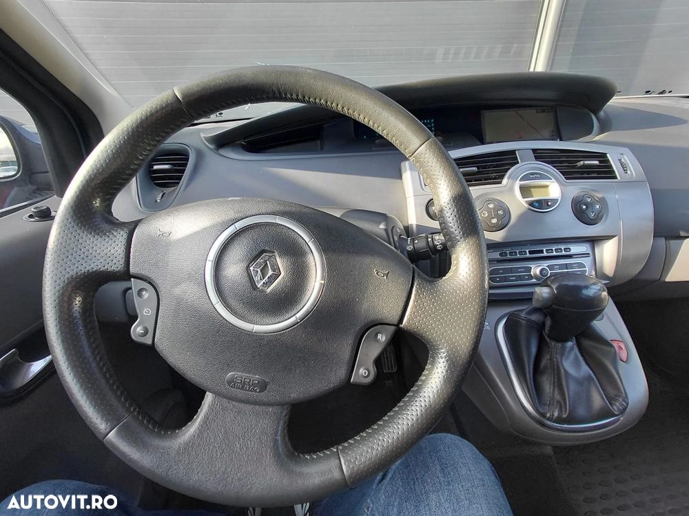 Renault Scenic - 15