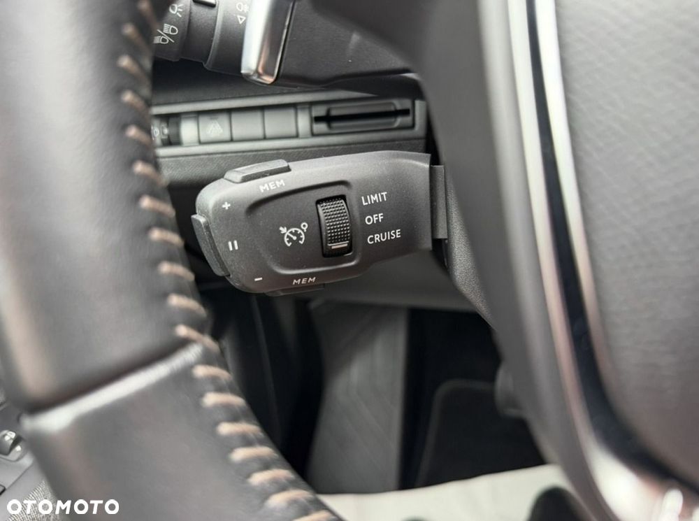 Peugeot 3008 - 31
