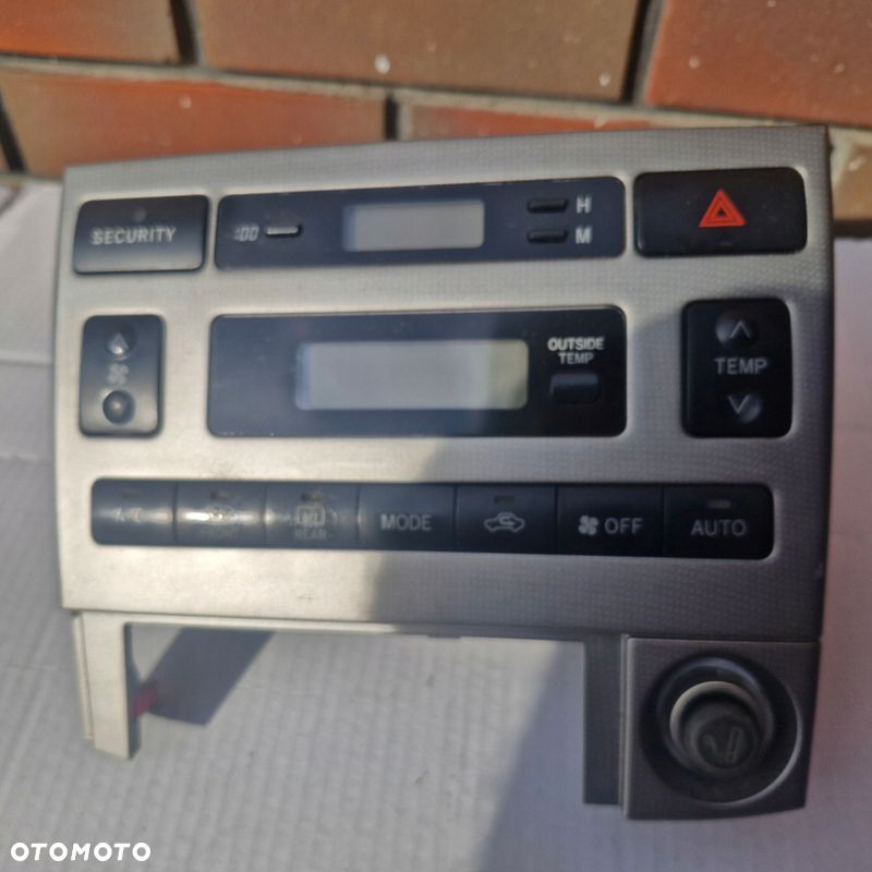 PANEL NAWIEWU KLIMATYZACJI TOYOTA COROLLA E12 55930-13060 - 1