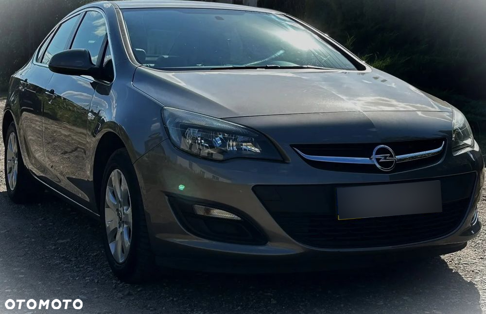 Opel Astra - 2