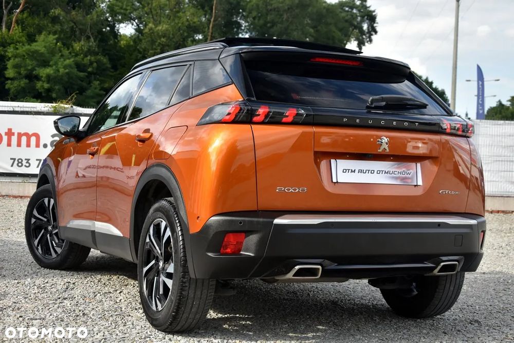 Peugeot 2008 1.2 PureTech GT Line S&S - 10