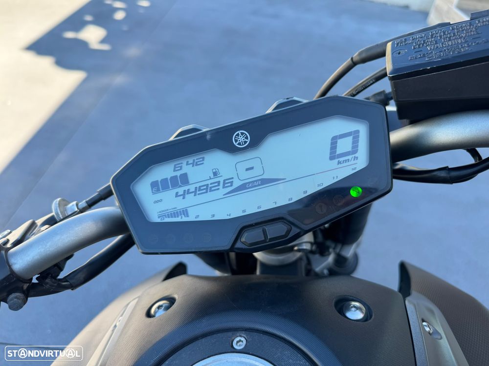 Yamaha MT-07 - 12