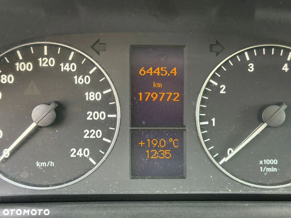Mercedes-Benz Klasa A 160 BlueEFFICIENCY Avantgarde - 7