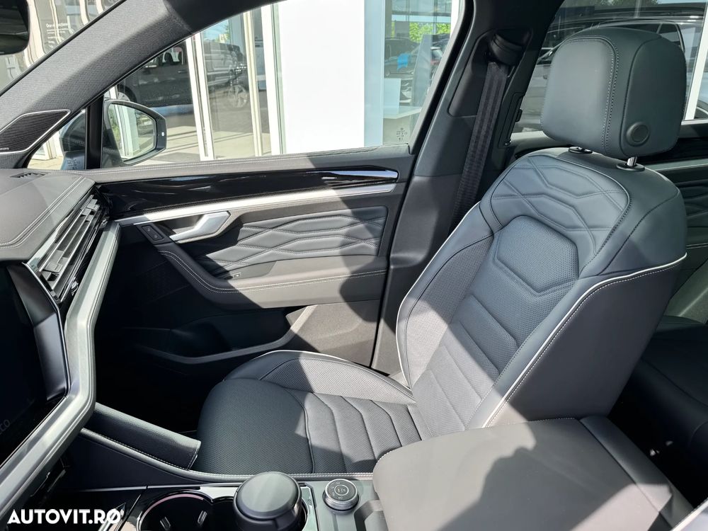 VOLKSWAGEN Touareg 2026 — imagine 10