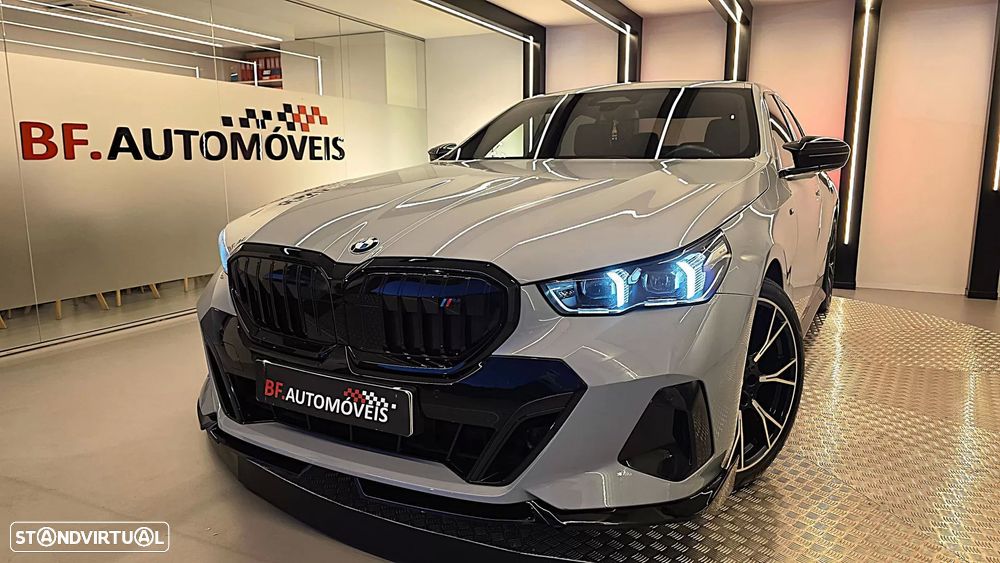 BMW 520 d Pack Desportivo M - 1