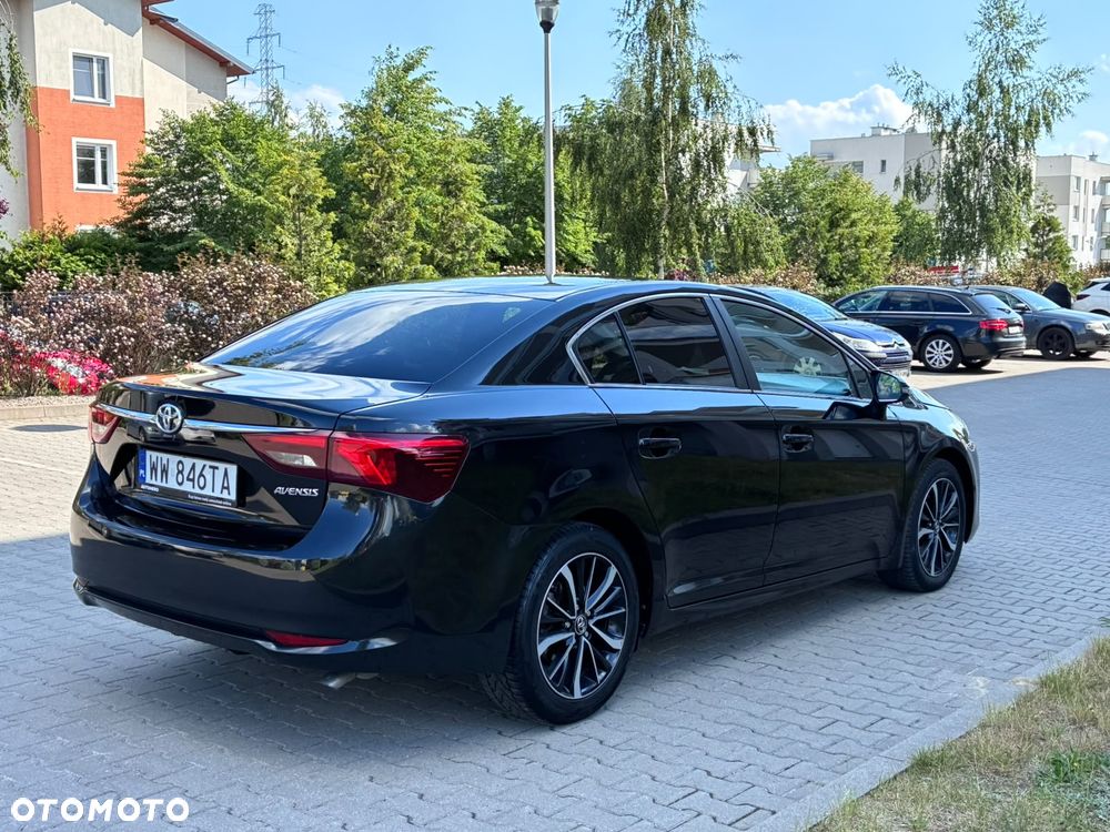Toyota Avensis 2.0 D-4D Premium - 3