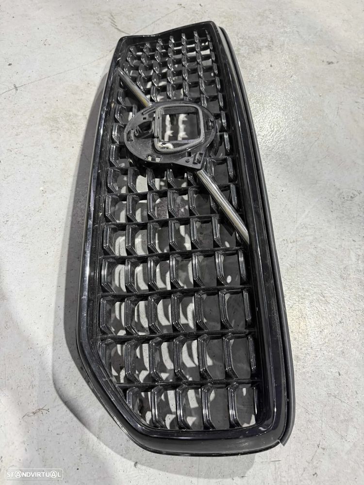 Grelha frontal volvo xc40 - 2