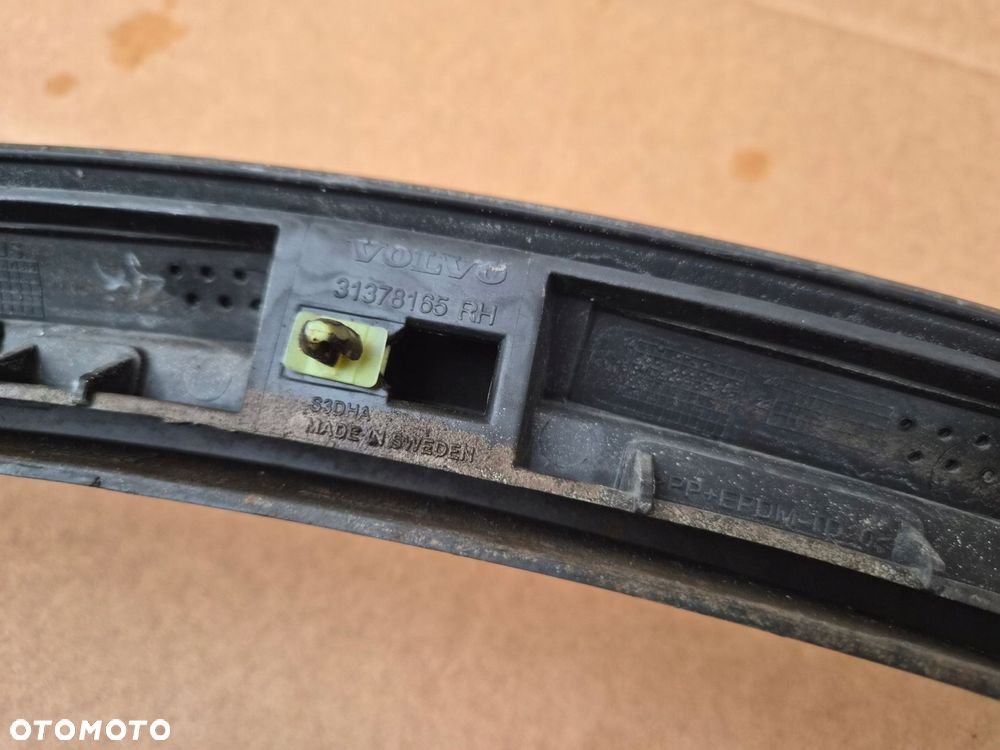 listwa nakładka na błotnik prawy tył volvo xc90 ii oryginał - 10