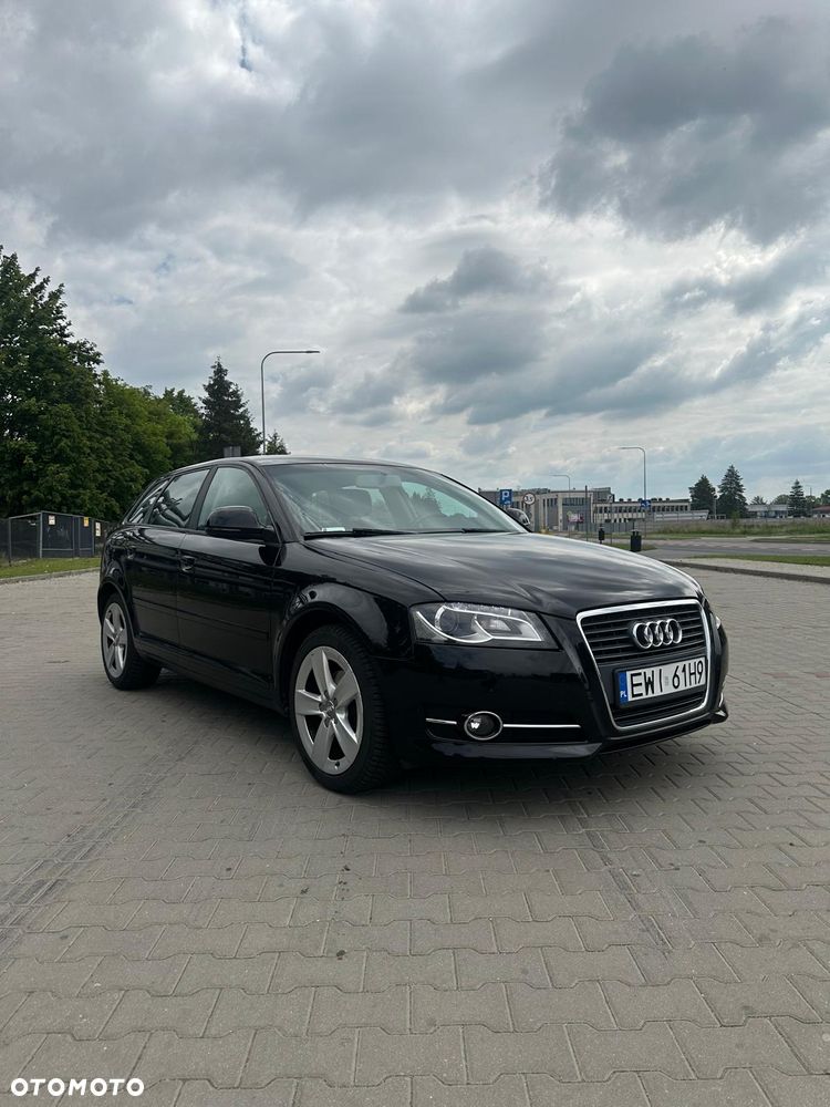Audi A3 Sportback 1.6 TDI DPF Ambiente - 5
