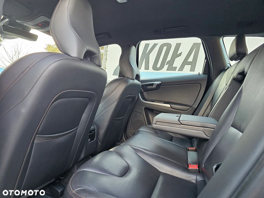 Volvo XC 60 D4 Geartronic Summum - 14