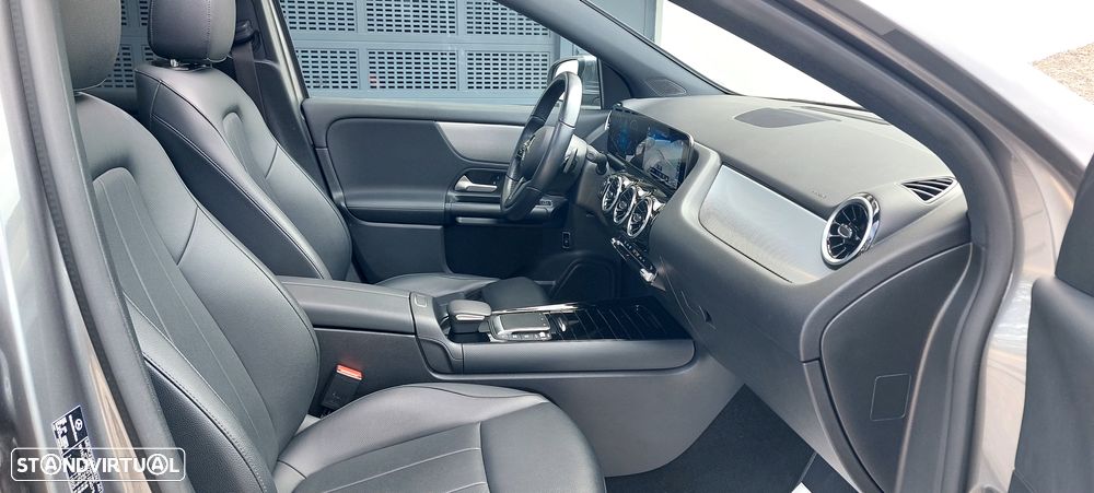 Mercedes-Benz GLA 180 d 8G-DCT - 10