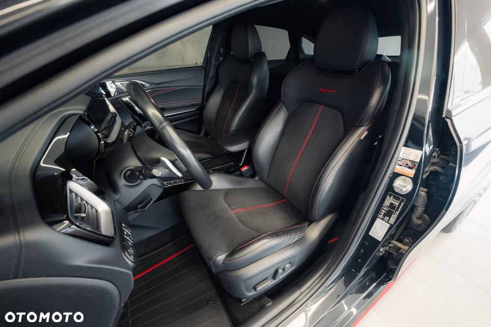 Kia ProCeed 1.6 T-GDI GT DCT - 13