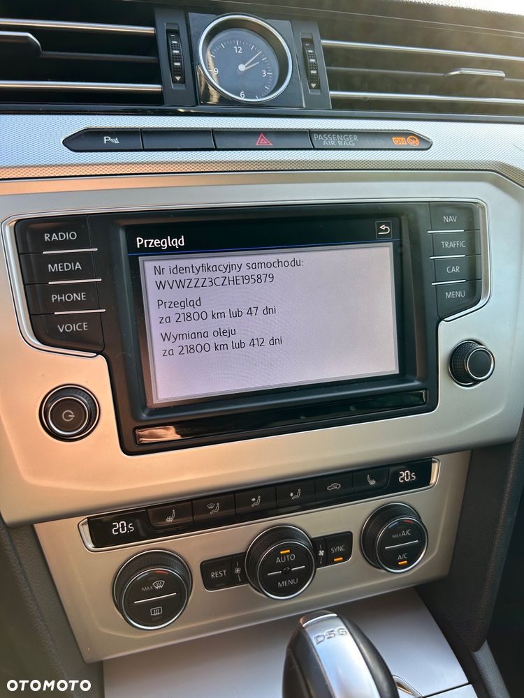 Volkswagen Passat - 8